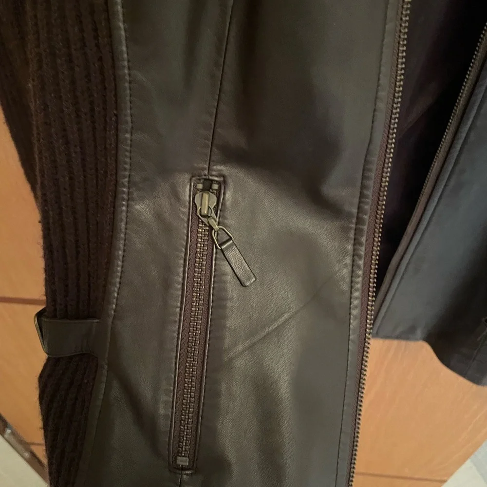 Cashmere & Leather Jacket - Picture 6 of 10